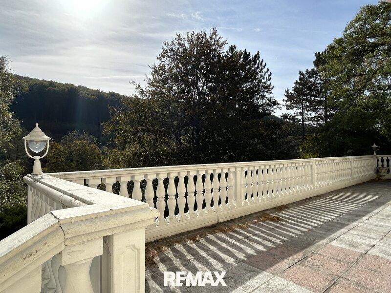 Gro�e Terrasse vom S�den aus