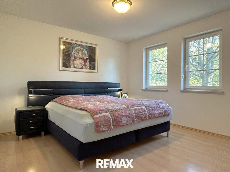Schlafzimmer mit Gr�nblick - Obergeschoss