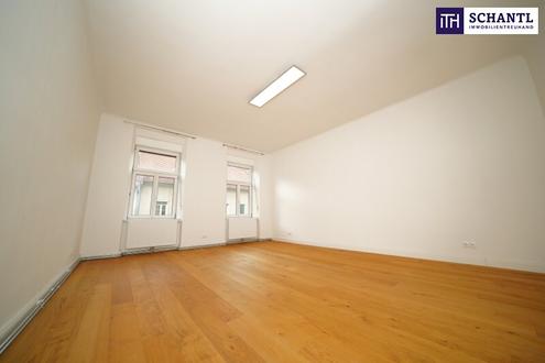 PREISHIT zum Verlieben: Vollsanierte 3-Zimmer-Altbauwohnung mit hohen Decken & Balkon