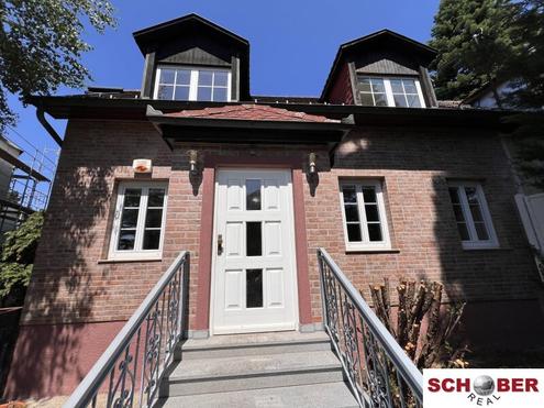 Sanierungsbed�rftige Doppelhaush�lfte