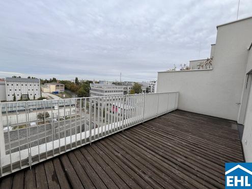 Lichtdurchflutete 2 Zimmerwohnung mit mehr als 35m� Freifl�che bei U3-Kendlerstra�e