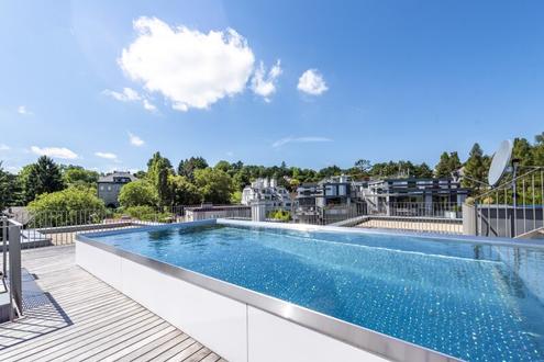 Penthouse short term available