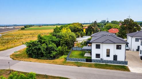 Provisionsfrei! Modern, Gr�nlage, 5 Zimmer und sehr energieeffizient!