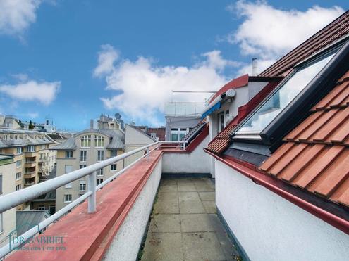 M�BLIERT - FULLY FURNISHED: TERRASSENMIETE