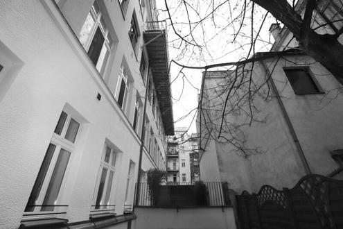 Gro�e Fl�che - Wohnung/B�ro und Werkst�tte - befristet vermietete Fl�che zu verkaufen