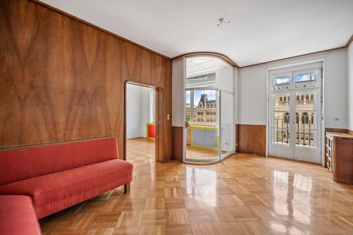 Historisches Wohnen am Rathaus - au�ergew�hnliche Altbauwohnung mit Terrasse