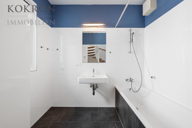 Badezimmer mit Wanne