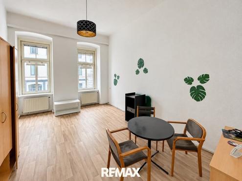 <b>" 2-Zimmer-Altbauwohnung nahe Stadthalle und U3 Schweglerstra�e!"</b>