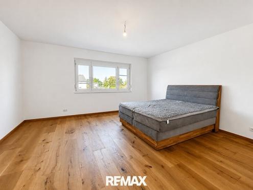 Frisch saniert & gro�z�gig wohnen - 103 m� mit Kamin nahe Wien