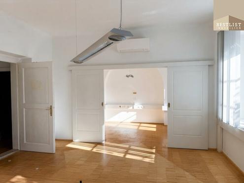 �rzte, Unternehmer & Familien: Haus in bekannter Lage mit bis zu 3 Wohneinheiten und Grundst�ck mit Baureserve