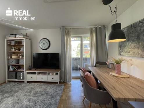 Sch�ne 4-Zimmer-Wohnung mit Bergblick und 2 Balkonen in Gr�dig