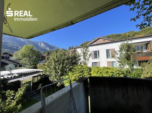 Sch�ne 4-Zimmer-Wohnung mit Bergblick und 2 Balkonen in Gr�dig