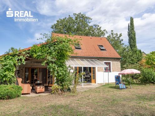Liebevolles Anwesen mit Atelier auf traumhaft sch�nem Eigengrund - 59,17m� Wohnhaus plus 58,84m� modernisierte Scheune!