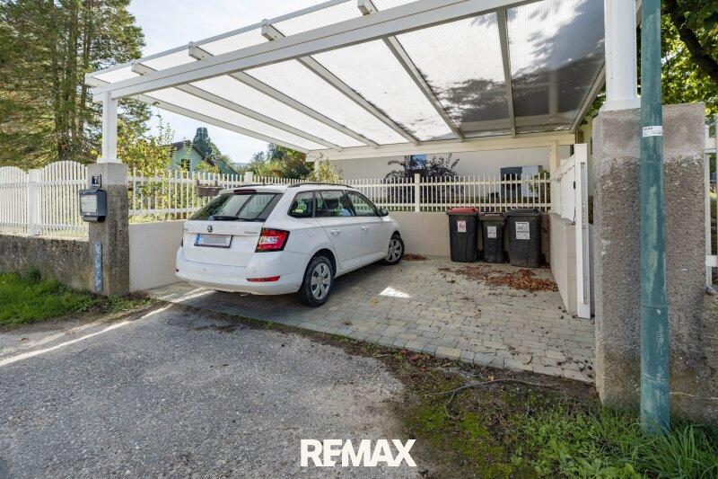 26 Carport
