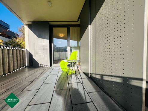 Moderne 3-Zimmerwohnung mit  Loggia und Garage