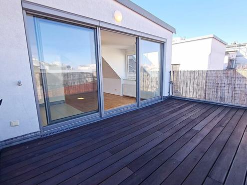 TERRASSENHIT, MARTKGASSE, 138 m2 Dachgescho� mit 34 m2 Terrassen, 3 Zimmer, Wohnk�che, Wintergarten, Wannenbad, Parketten, U4/U6-N�he