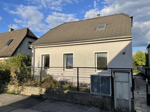 H�BSCHES EINFAMILIENHAUS IN BRUNN AM GEBIRGE -- GARTENH�TTE!