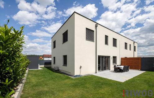 DOPPELHAUS mit TOP-AUSSTATTUNG, 5-Zimmer, fast Neuwertig