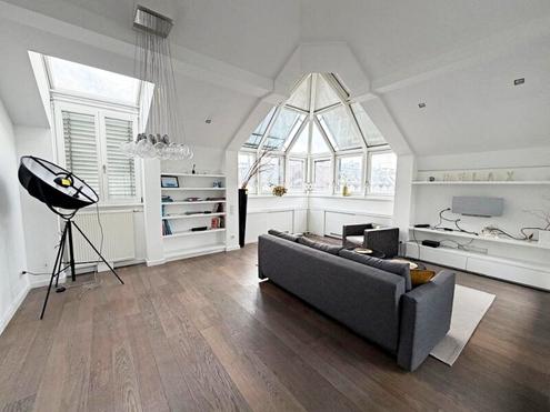 CITY-HIGHLIGHT, GONZAGAGASSE, klimatisiertes 128 m2 Dachgeschoss mit 14 m2 Terrasse, 3 Zimmer, Galerie, Küche, 2 Bäder, Parketten, Börse-Nähe