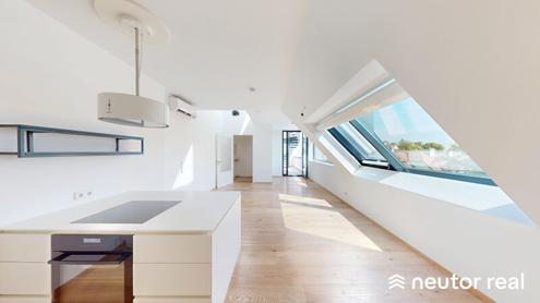 Wien zu F��en, die Weinberge vor Augen - exklusives 4-Zimmer Dachgeschoss mit 70 m� Dachterrasse