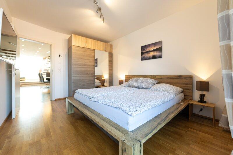 1.DG - Zimmer 1 - Schlafzimmer