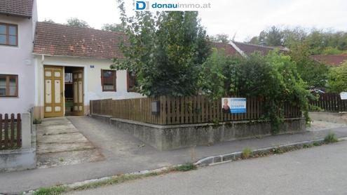 3743 R�schitz: Sanierungsbed�rftiges Landhaus mit gro�z�gigem Stadel