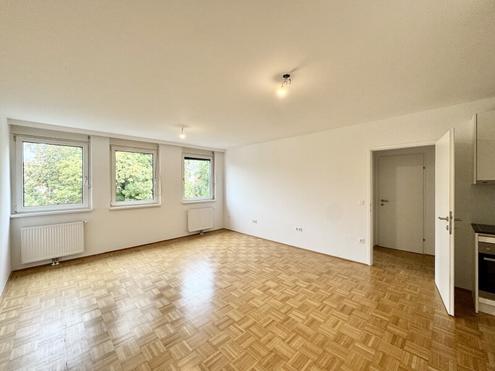 S�DSEITIGER GARTENBLICK! Gem�tliche 2-Zimmer-Wohnung im 4. Liftstock! Garagenoption!