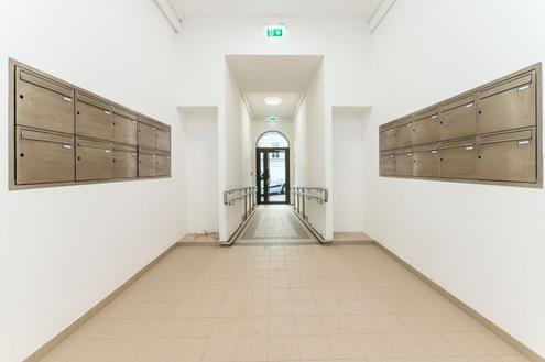 Neuwertige AltbauWohnung mit Balkon