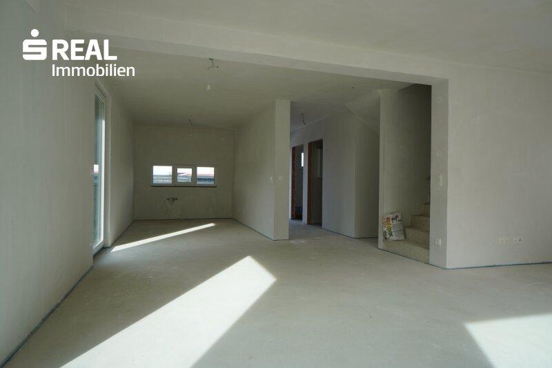 Wohnzimmer und K�che
