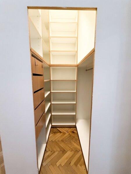 Einbauschrank