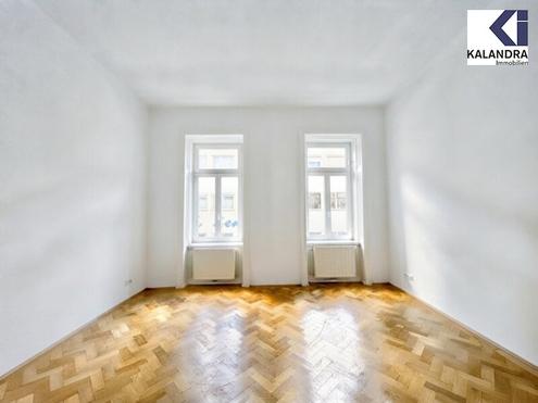 360� TOUR //  GENERALSANIERTE ALTBAUWOHNUNG IM WEYRINGERHOF