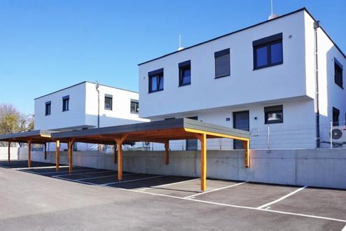 Moderne Doppelhaush�lfte in Gablitz - 100 m� ERSTBEZUG mit Terrasse, Garten und 2 Carportpl�tzen