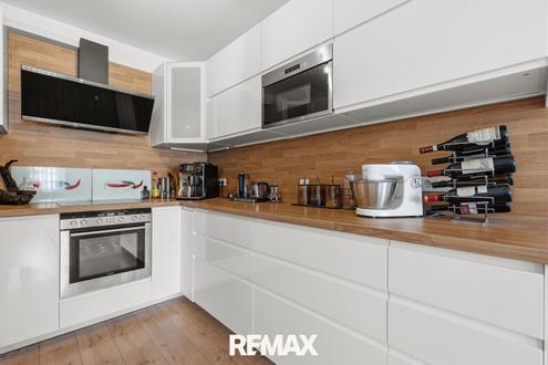 "3 Zimmer- Loggia- Am Kaiserm�hlendamm-Uno City!"