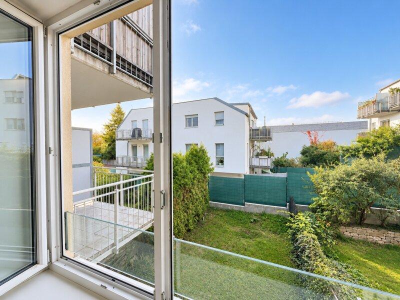 Blick aus Schlafzimmer 1