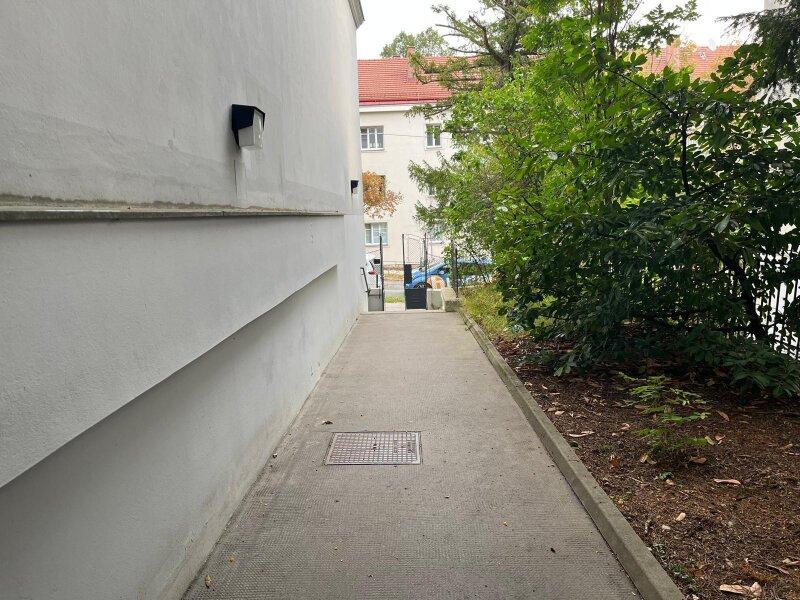 Zugangsweg zum Wohnhaus