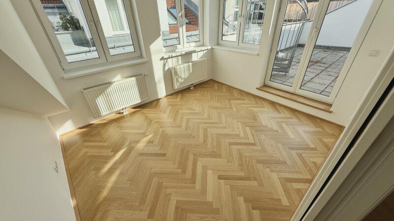 Arbeitszimmer / Esszimmer