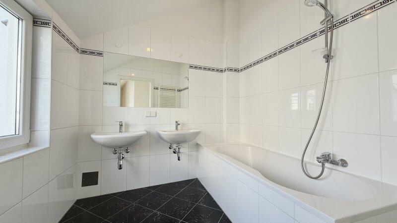 Badezimmer 2