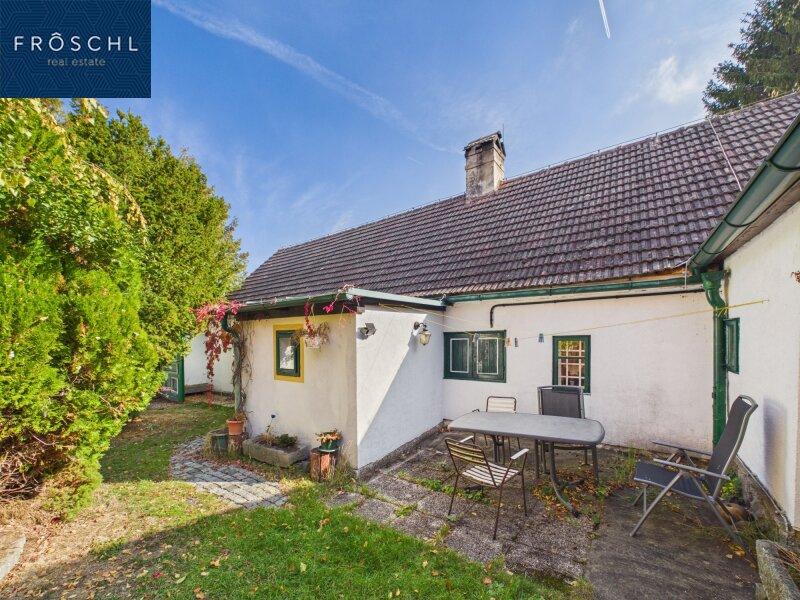 R�ckseite des Wohnhauses mit gesch�tztem Gartenbereich