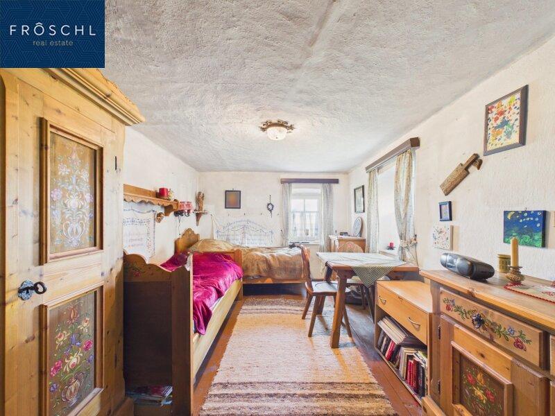 Schlafzimmer mit traditionellem Charakter