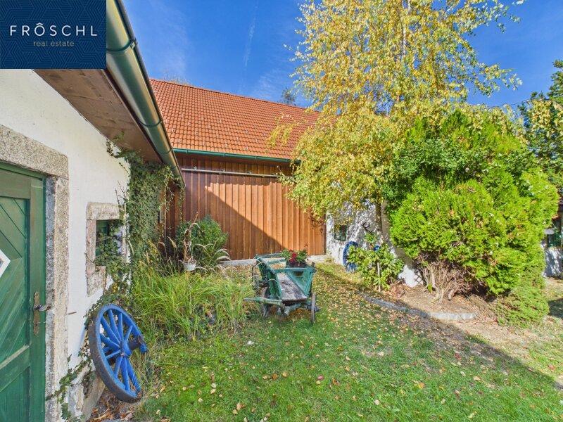 Gewachsenes Ensemble aus Wohnhaus und Nebengeb�uden