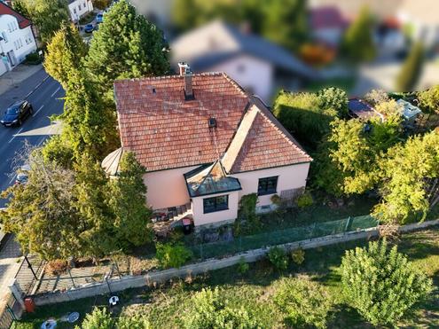 Charmantes Ziegelhaus mit Wohnkeller, Sauna und Naturgarten | Weiden am See