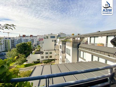 Tolle 2-Zimmer-Dachgeschoßwohnung mit Terrasse in U-Bahn-Nähe (befristet vermietet)