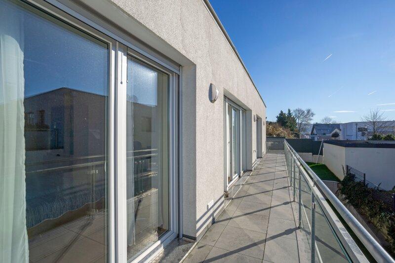 Balkon entlang der gesamten S�dwestseite