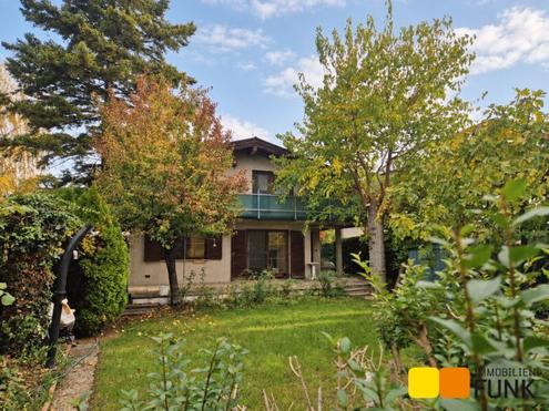 Einfamilienhaus an der Alten Donau, Eigengrund