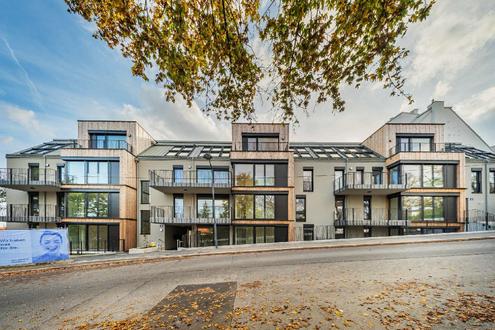 STOCK IM WEG - Nachhatlige 4 Zimmer Wohnung mit Balkon 