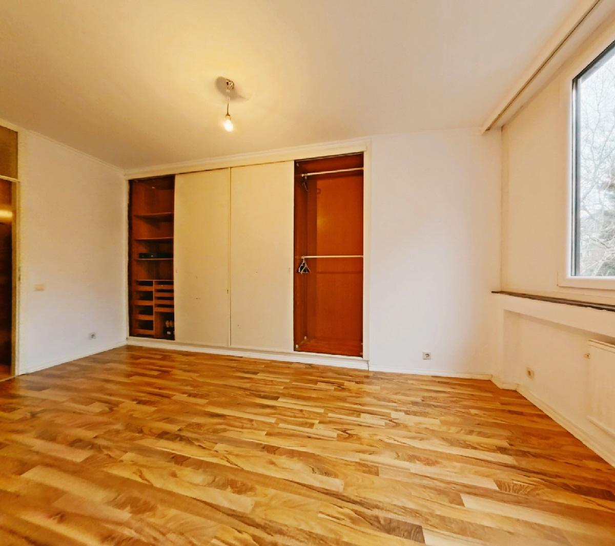 Bedroom 02