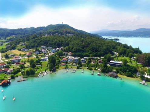 Faszinierende Seeblickwohnung mit Infinity-Pool am Wörthersee