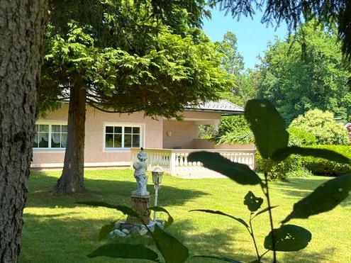 Charmante Villa in Seenhe - Velden am Wrthersee