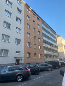 ++ NEU ++ GEPFLEGTE DREI Zimmer WOHNUNG 