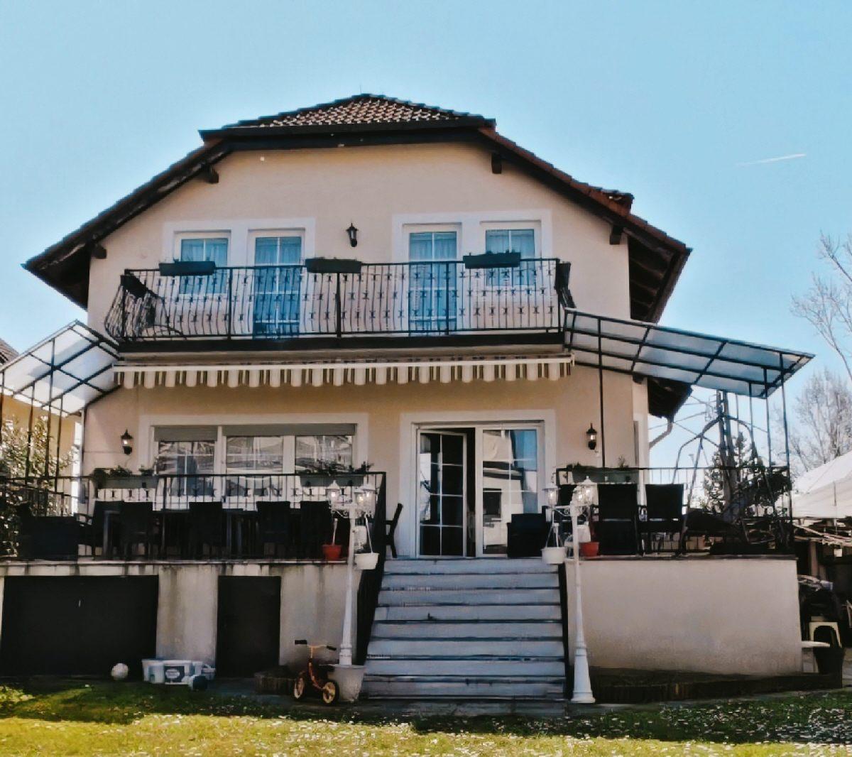 Villa 21